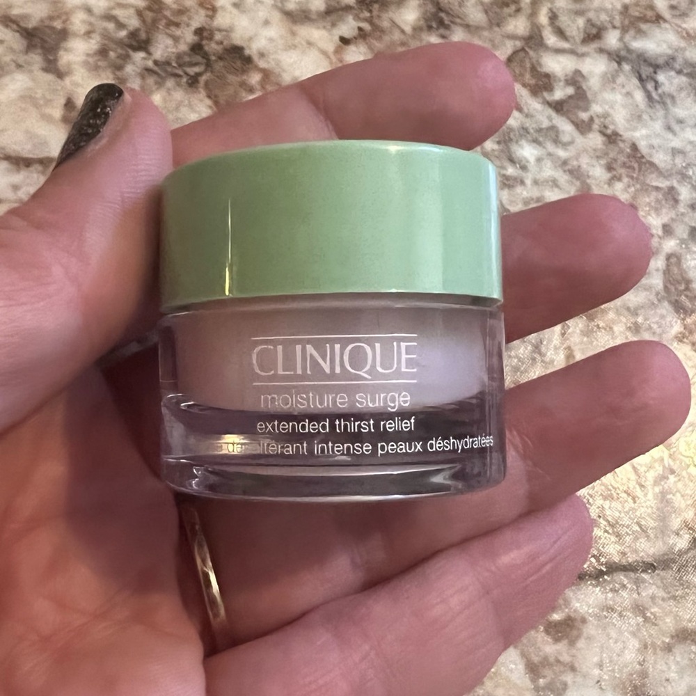 Sample Size Clinique Moisture Surge Thirst Relief Cream